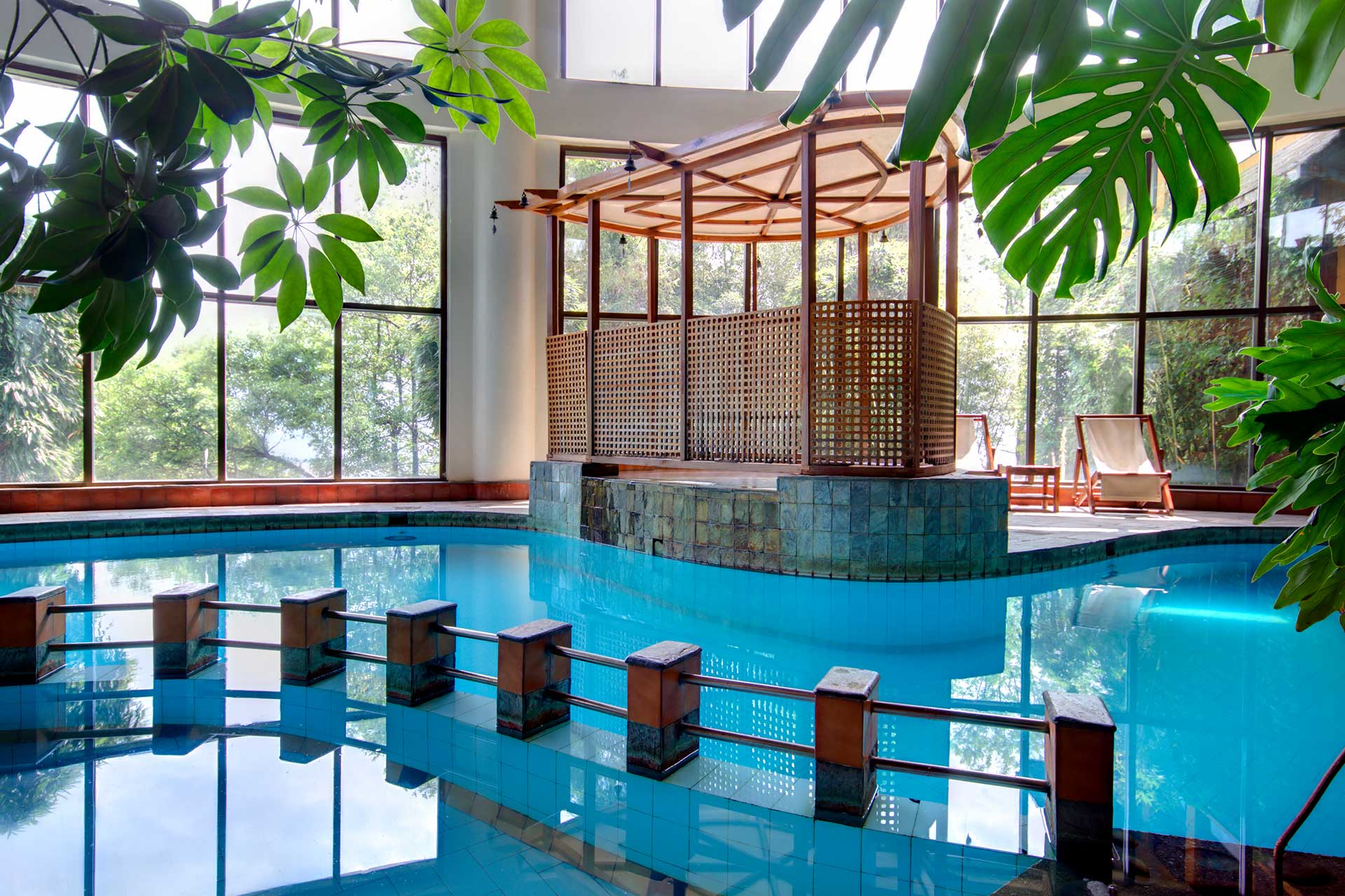 Indoor Pool & Jacuzzi